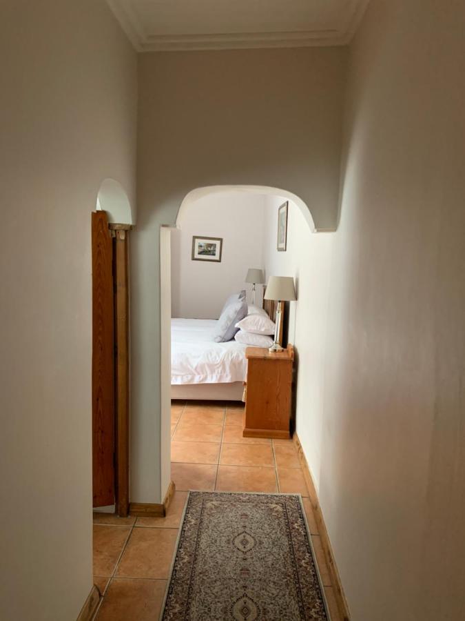 Avenues Guest House 斯泰伦博斯 外观 照片